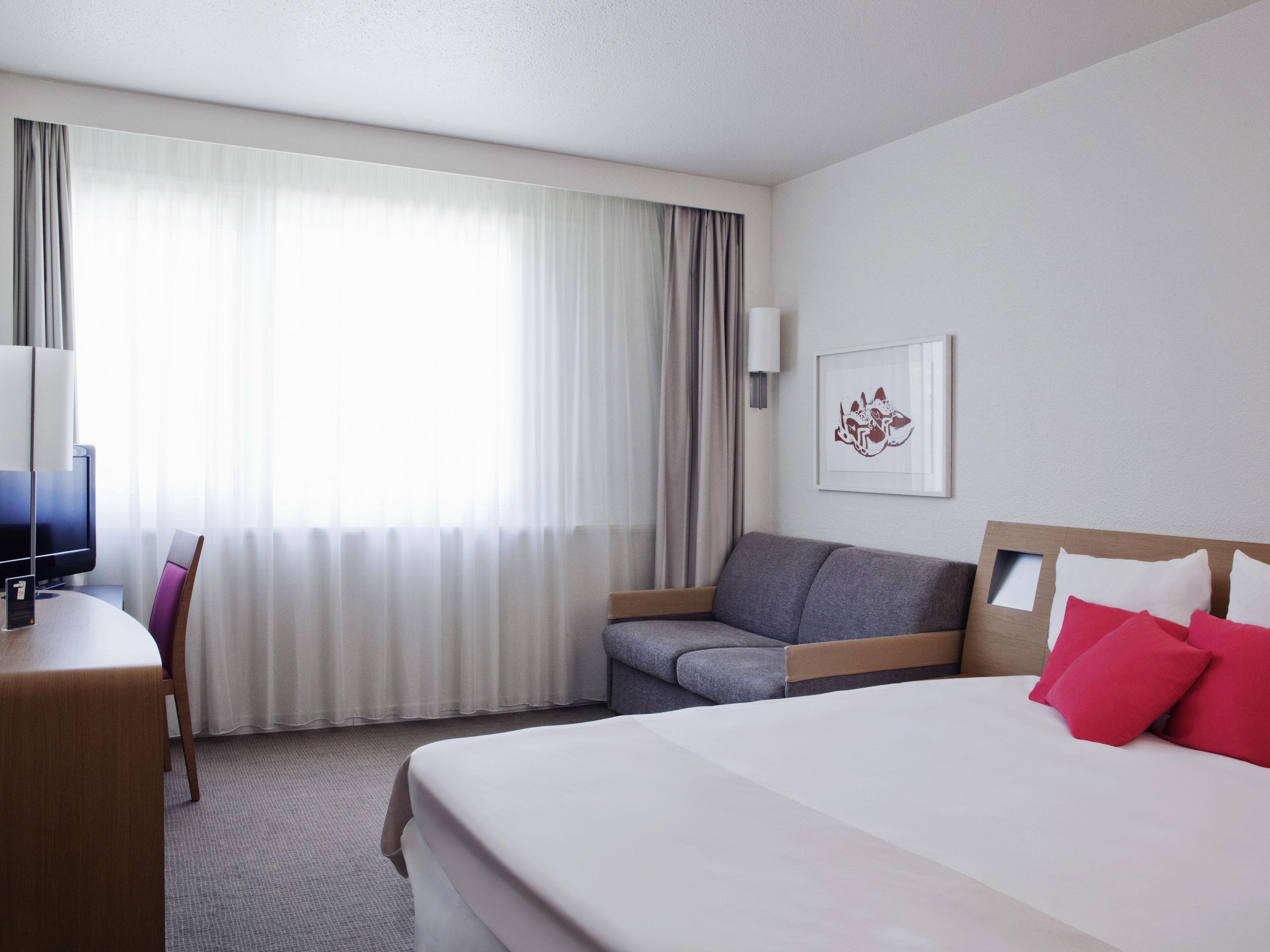 Novotel Lausanne Bussigny Крисие Екстериор снимка