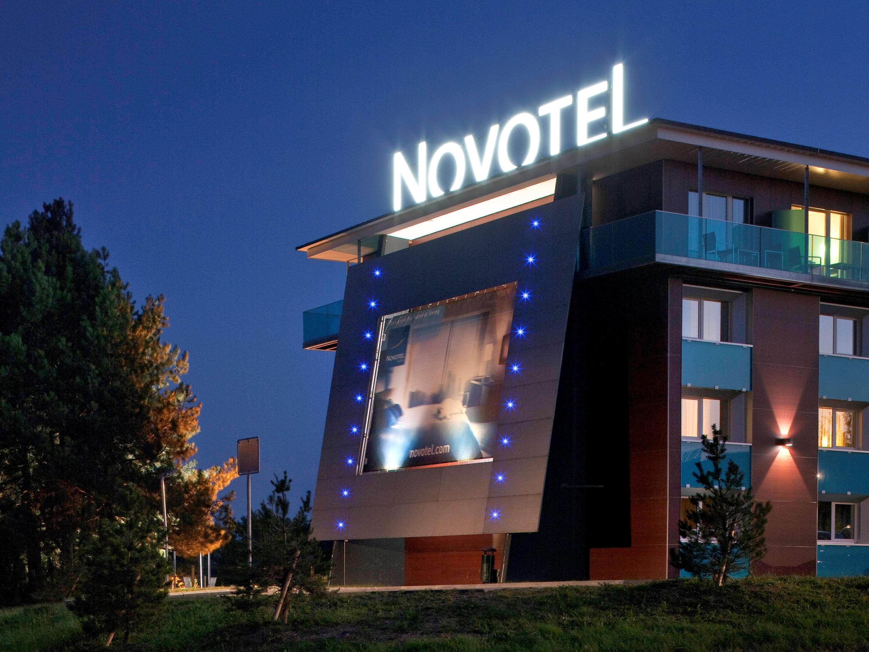 Novotel Lausanne Bussigny Крисие Екстериор снимка