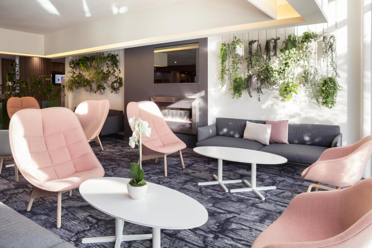 Novotel Lausanne Bussigny Крисие Екстериор снимка
