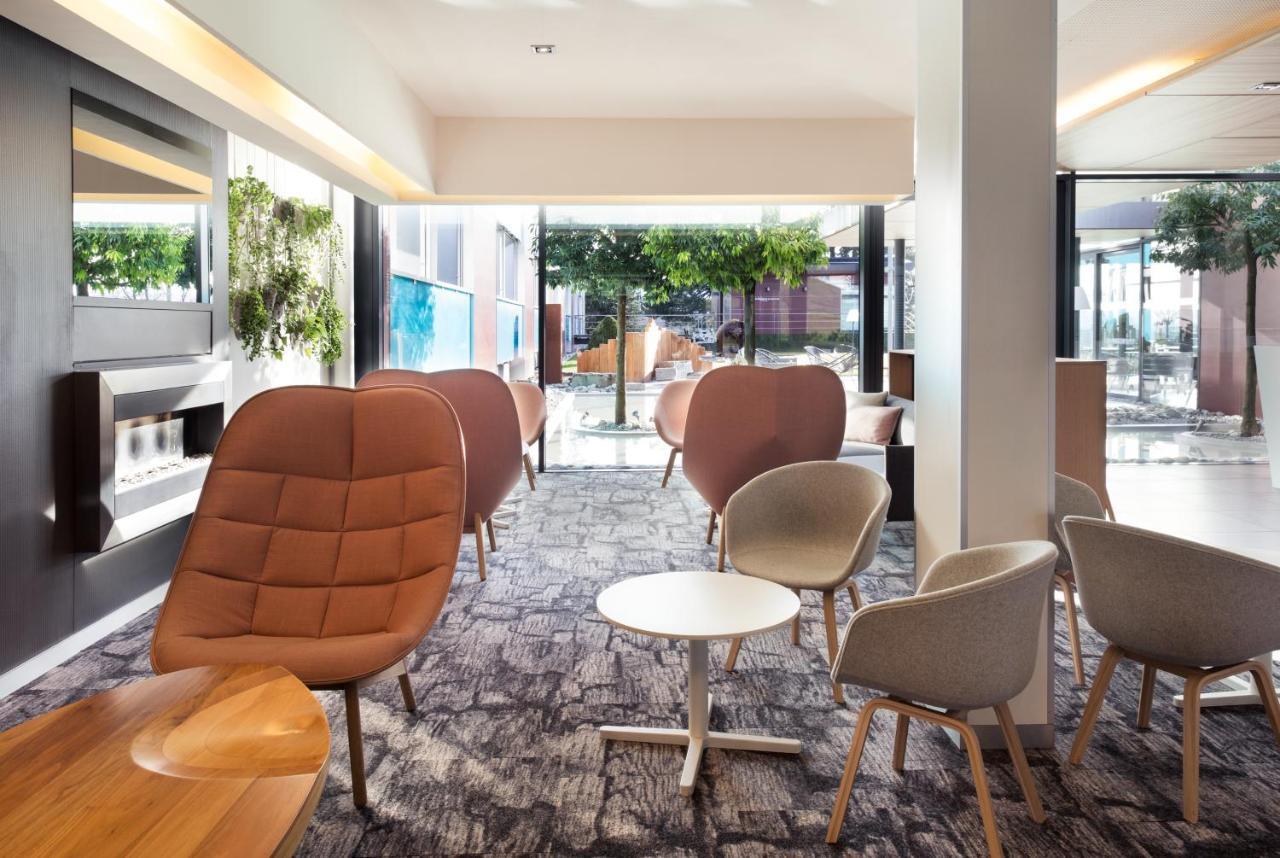 Novotel Lausanne Bussigny Крисие Екстериор снимка