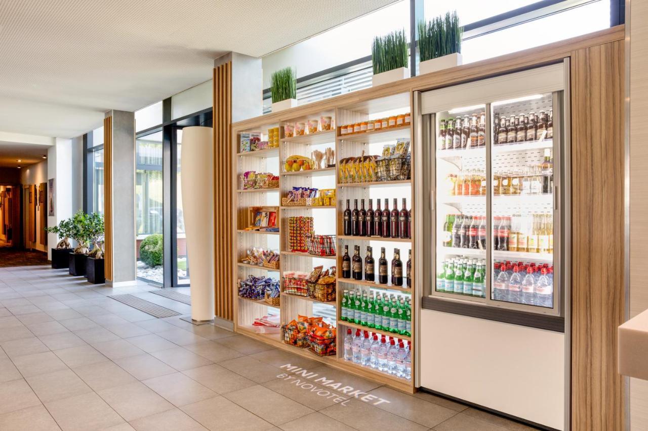 Novotel Lausanne Bussigny Крисие Екстериор снимка